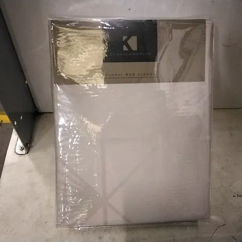 BRAND NEW KELLY HOPPEN DUVET SET , TAUPE, SUPERKING