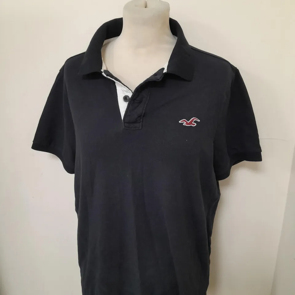 HOLLISTER POLO SHIRT SIZE L