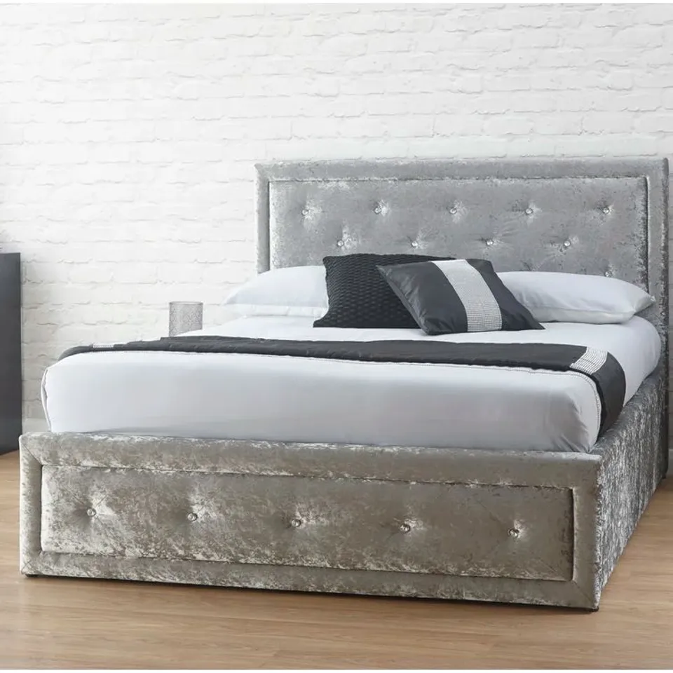 BOXED UPHOLSTERED OTTOMAN STORAGE BED SILVER // SIZE: 4FT6 (2 BOXES)
