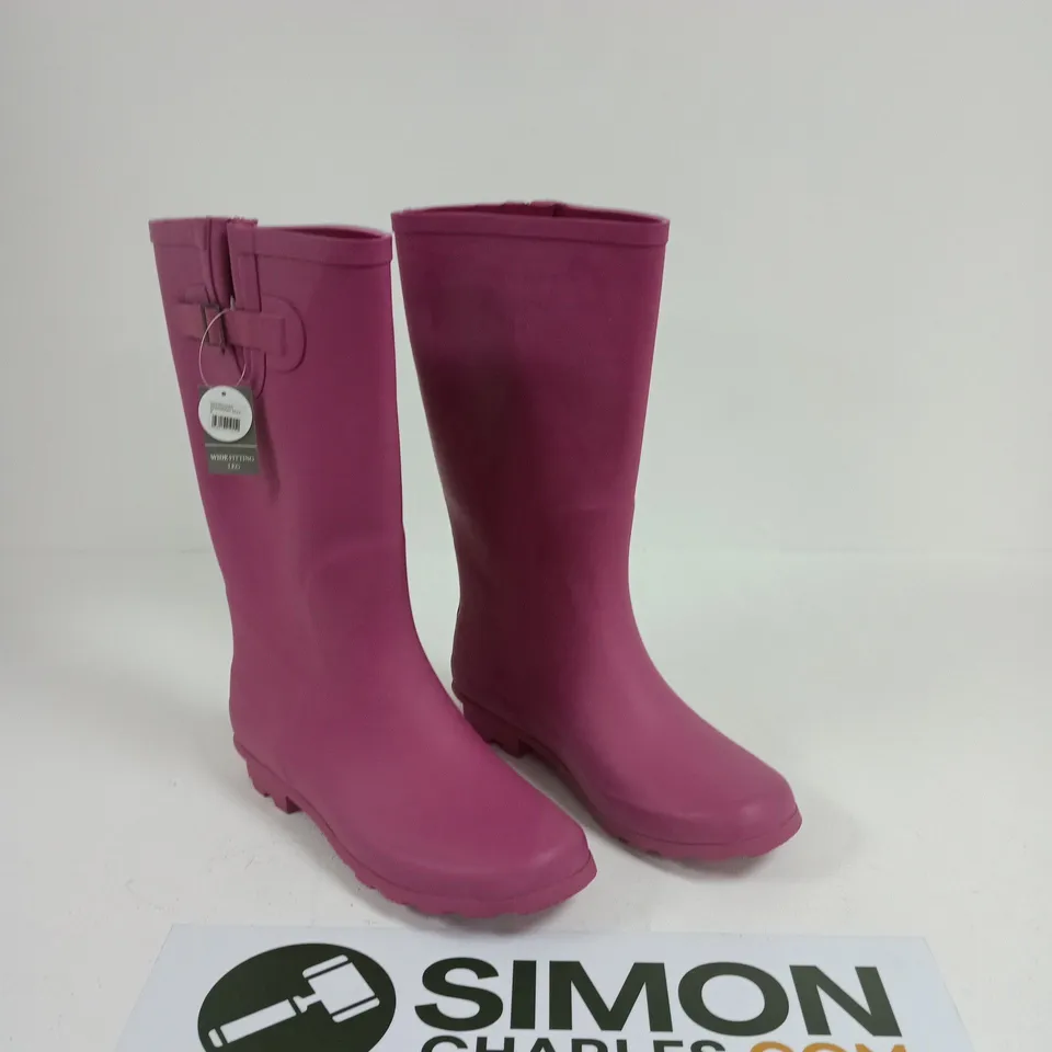 WHITEHAVEN WELLINGTON BOOTS RASPBERRY SIZE 8