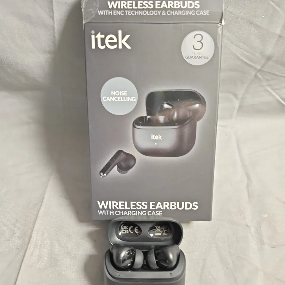 ITEK WIRELESS EARBUDS WITH CHARGING CASE