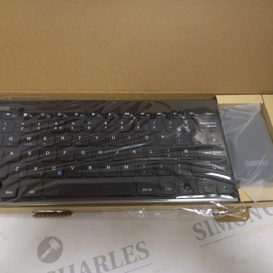 ARTECK BLUETOOTH KEYBOARD & MOUSE COMBO 