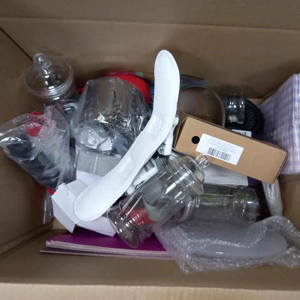 APPROXIMATELY 15 ITEMS TO INCLUDE SILICONE ZIP TIES, STARBUCKS CUP WITH LID, AIRLINE GUN, ETC