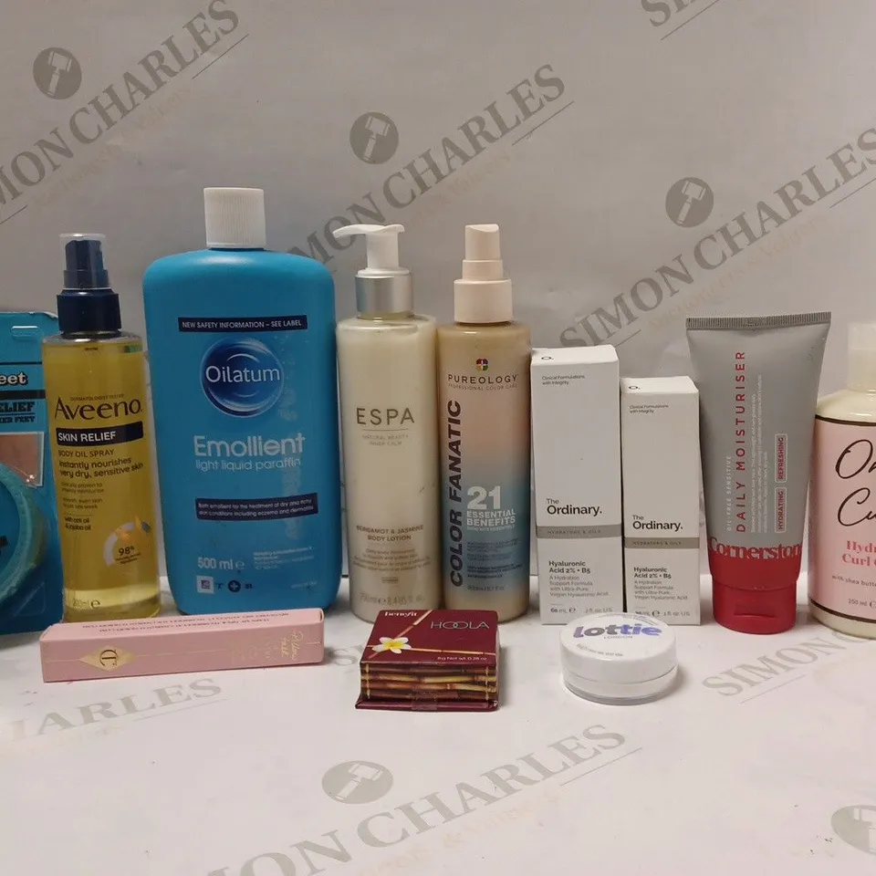 BOX OF APPROX 10 ASSORTED BEAUTY PRODUCTS TO INCLUDE AVEENO BODY OIL SPRAY, ESPA BODY LOTION, BENEFIT HOOLA MATTE BRONZER, ETC 