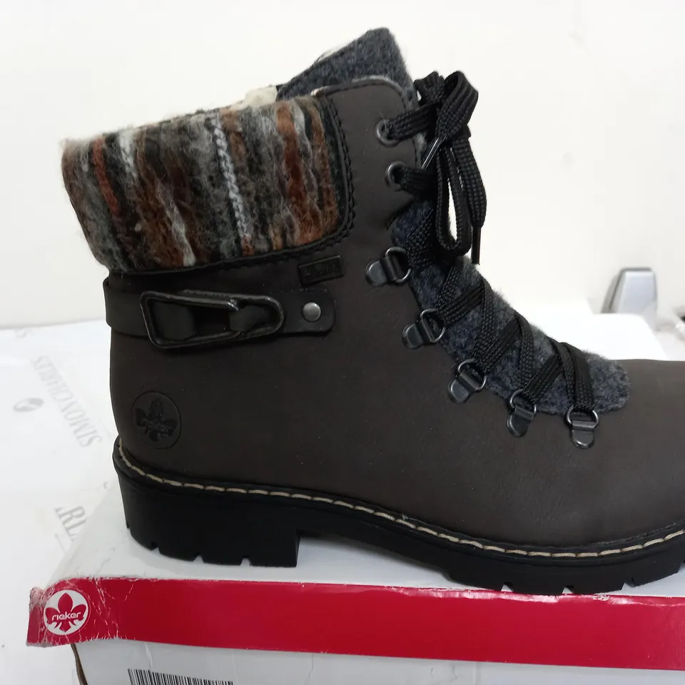 RIEKER MULTI CUFF HIKING BOOTS - SIZE 40