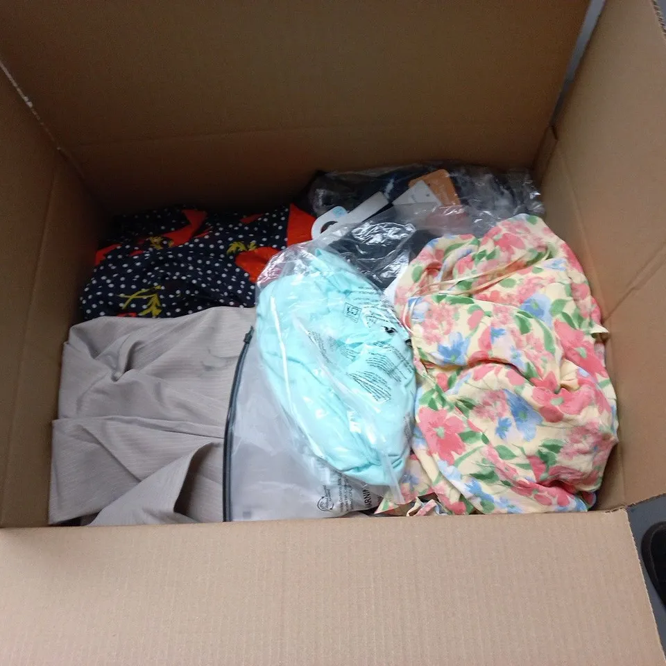 LARGE QUANTITY OF ASSORTED CLOTHING ITEMS TO INCLUDE NOBODYS CHILD, F&F AND BONMARCHE