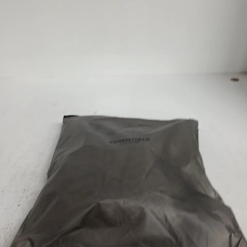 FEAR OF GOD ESSENTIALS HOODIE – DARK OATMEAL – UK SIZE M
