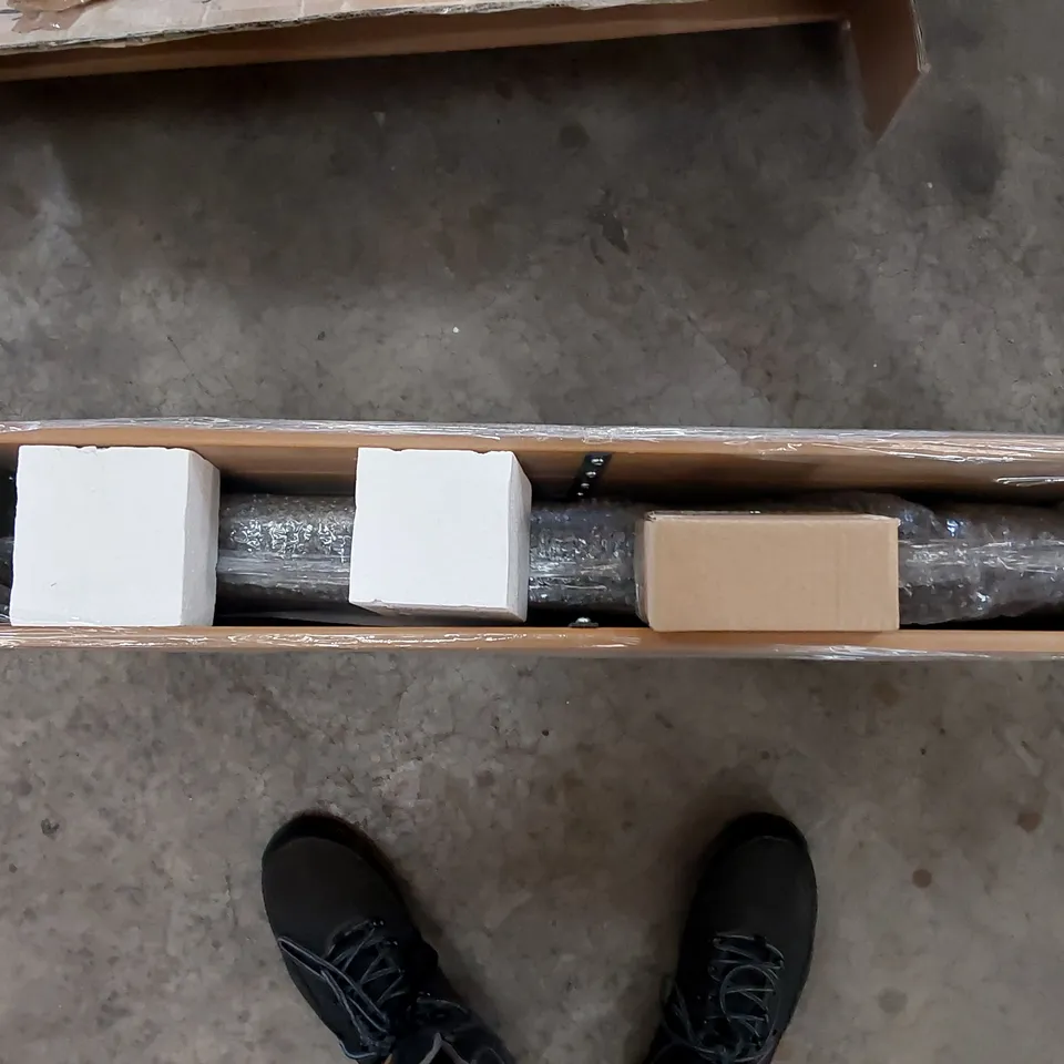 BOXED GARDEN TABLE (1 BOX)
