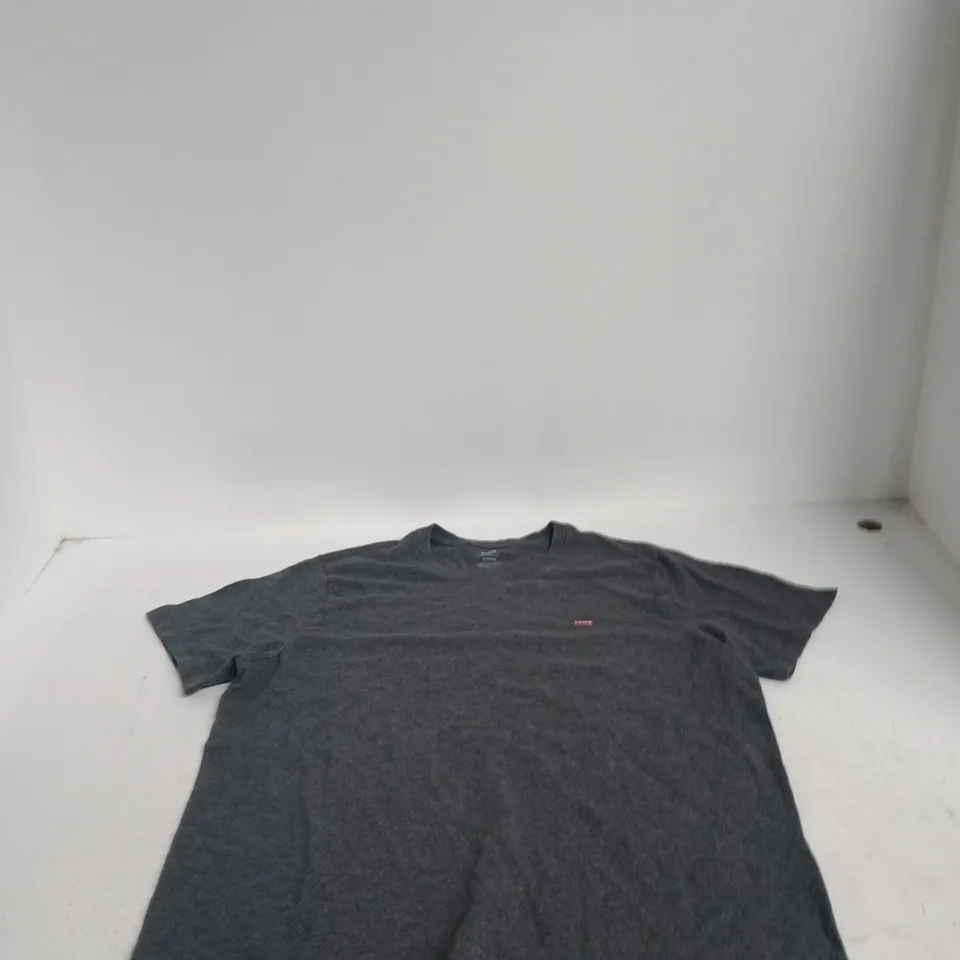 LEVI'S HEATHER GREY T-SHIRT – UK XL