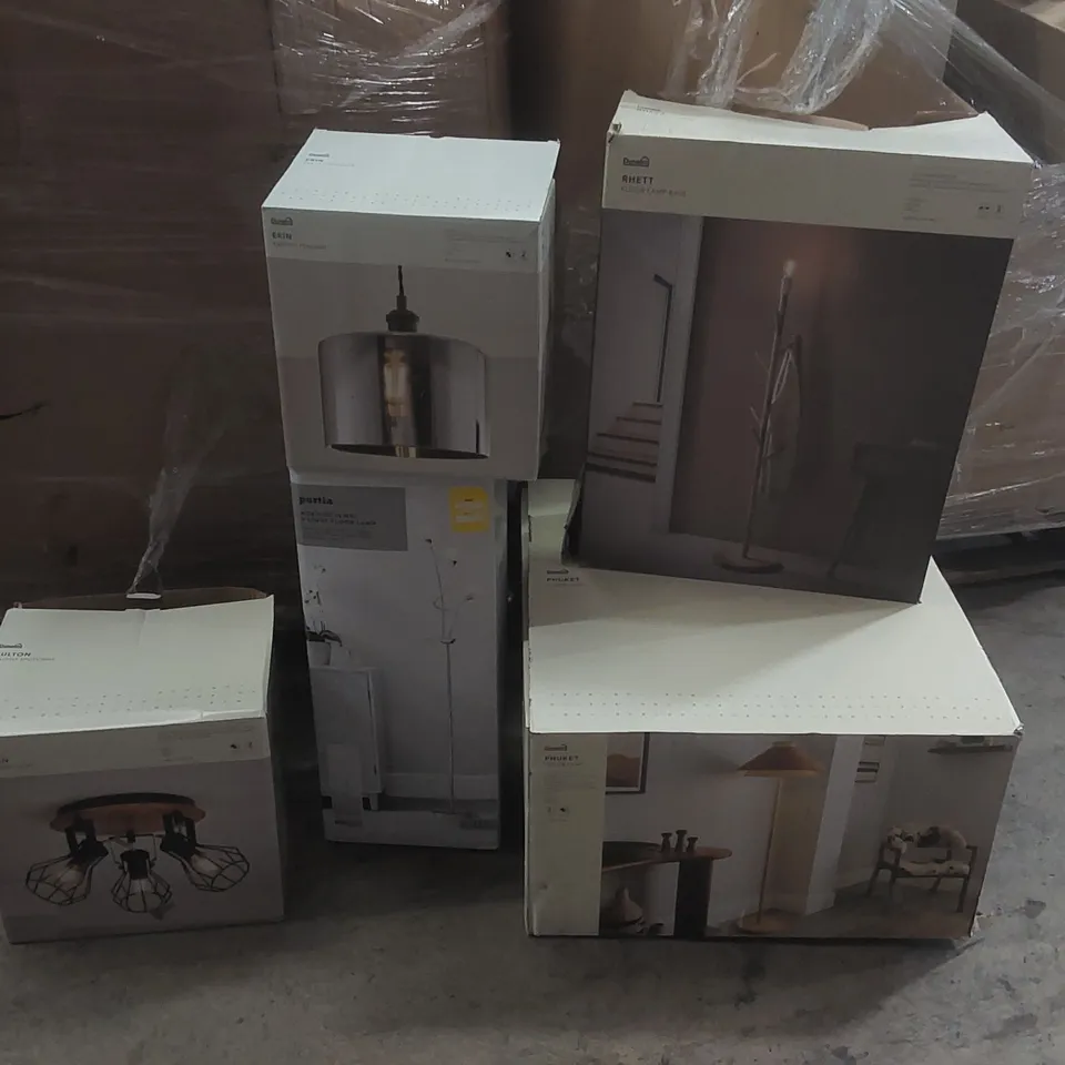 PALLET TO CONTAIN A VERY LARGE QUANTITY OF DESIGNER INDOOR LIGHTING PRODUCTS TO INCLUDE: CEILING LIGHTS, FLOOR LAMPS, WALL LIGHT ECT
