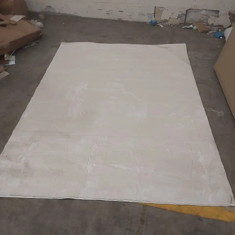 QUALITY DESIGNER AREA RUG - APPROXIMATELY 225 x 160cm