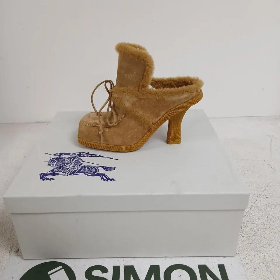 BURBERRY SUEDE FUR-LINED BOOTS – MANILLA AMBER YELLOW, EU 39.5 (UK 6.5) WOMEN'S