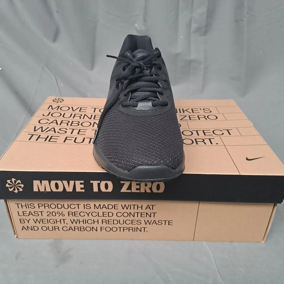 BOXED PAIR OF NIKE REVOLUTION 6 NN SHOES IN BLACK UK SIZE 9