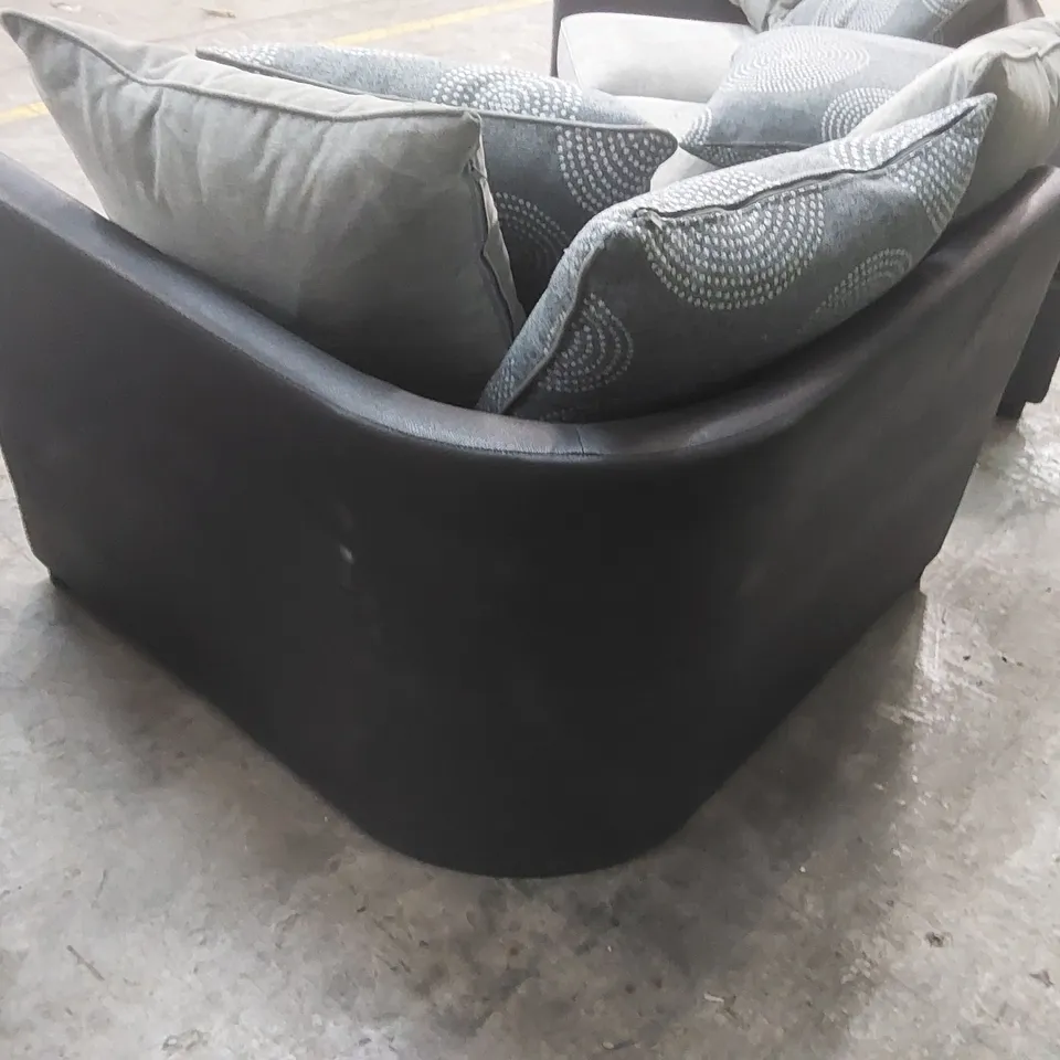 QUALITY DESIGNER UPHOLSTERED CORNER SOFA - GREY & BLACK