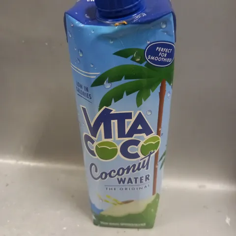 SIX BOTTLES OF VITA COCO COCONUT WATER THE ORIGINAL 1L