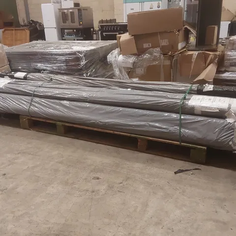 PALLET CONTAINING A LARGE QUANTITY OF PLUMBRIGHT PIPES
