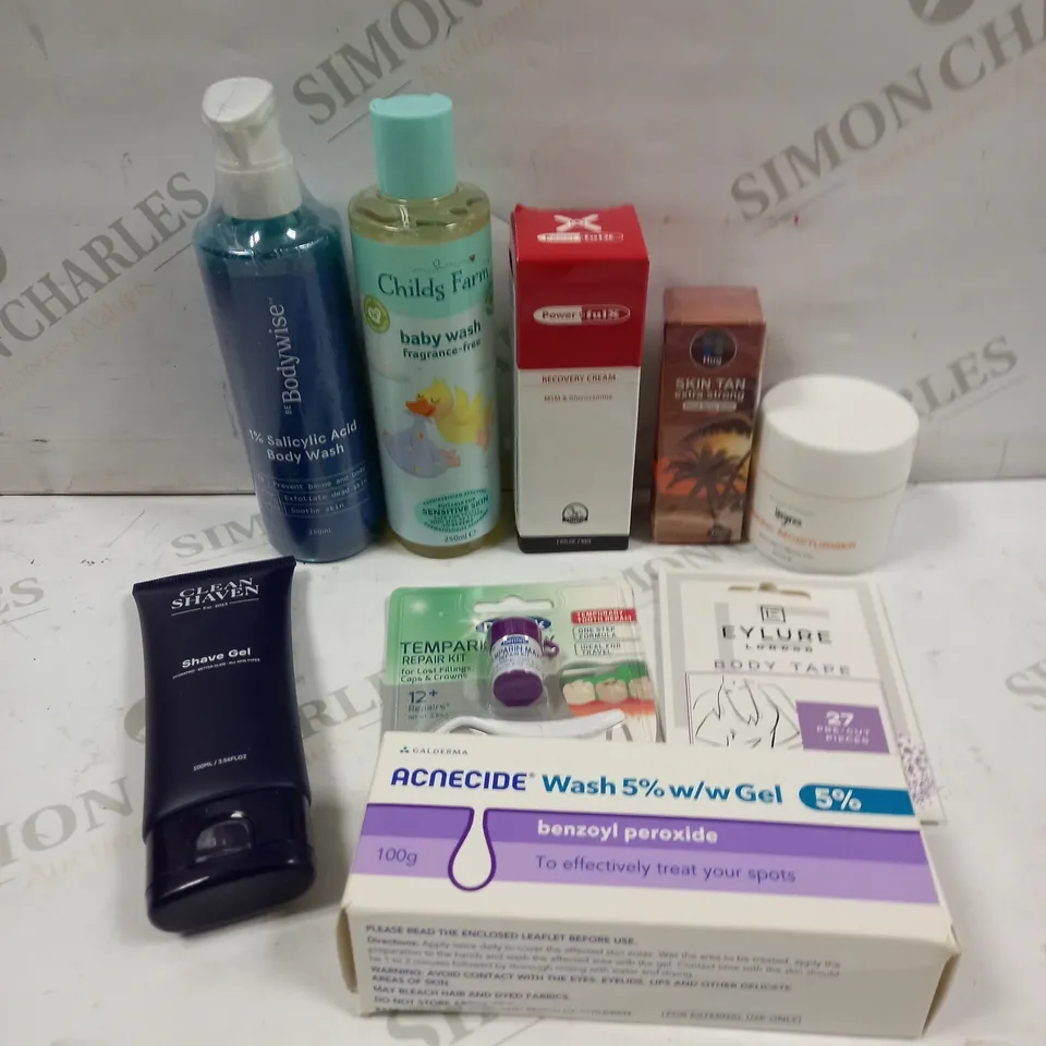 BOX OF APPROXIMATELY 15 ASSORTED HEALTH & BEAUTY PRODUCTS TO INCLUDE CLEAN SHAVEN SHAVE GEL, DENTEK REPAIR KIT, EYLURE BODY TAPE ETC 