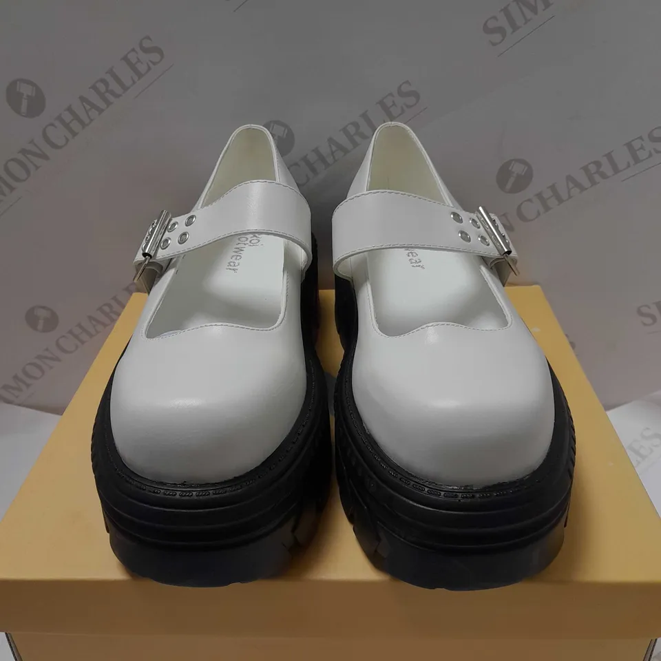 KOI VERITAS STOMPER BUCKLE SHOES, WHITE PU - SIZE 6