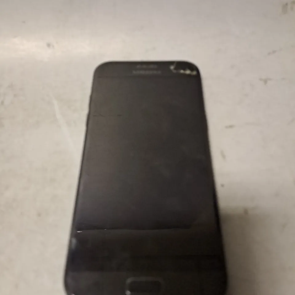 SAMSUNG GALAXY SMART PHONE IN BLACK