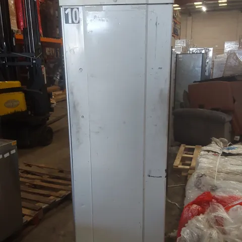 GRAM K 410 LG C 6W COMMERCIAL UPRIGHT REFRIGERATOR