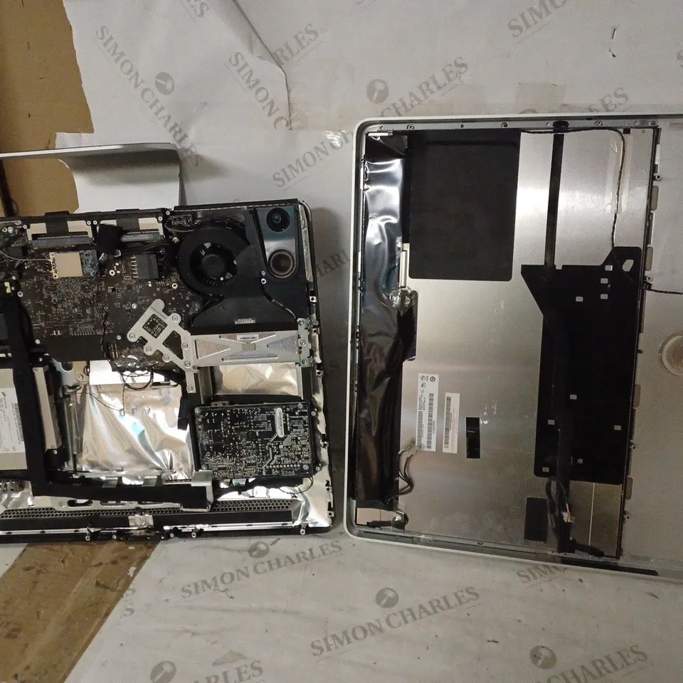 APPLE IMAC (A1224) ALL IN ONE DESKTOP