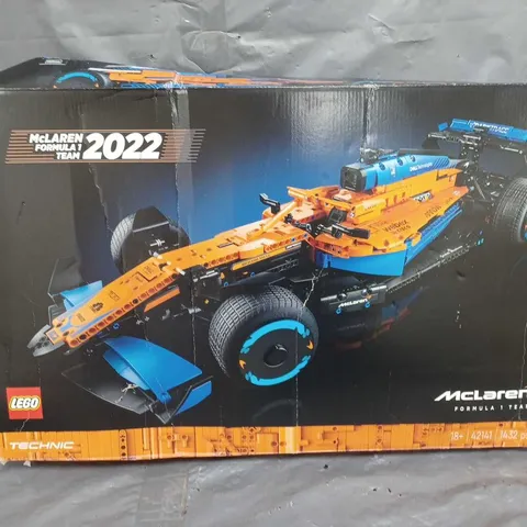 BOXED LEGO TECHNIC MCLAREN FORMULA 1 RACE CAR 2022 (42141)