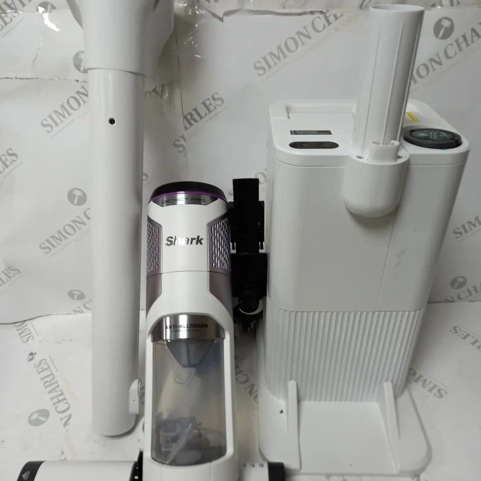SHARK DETECT PRO 1.3L AUTO EMPTY VACUUM CLEANER IW3510UK