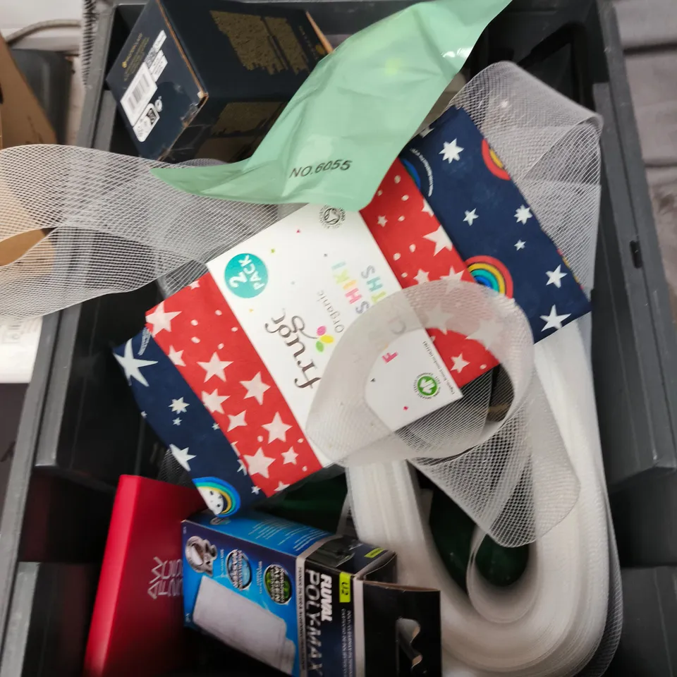 APPROXIMATELY 15 ASSORTED HOUSEHOLD ITEMS TO INCLUDE DOCUMENTS ENCLOSED WALLETS, ASTONISH SHAKE AND FRESH CARPET FRESHENER AND A DRINKING TUMBLER