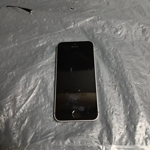 Apple iPhone SE (2016) 4-inch Smartphone – Silver & Black 