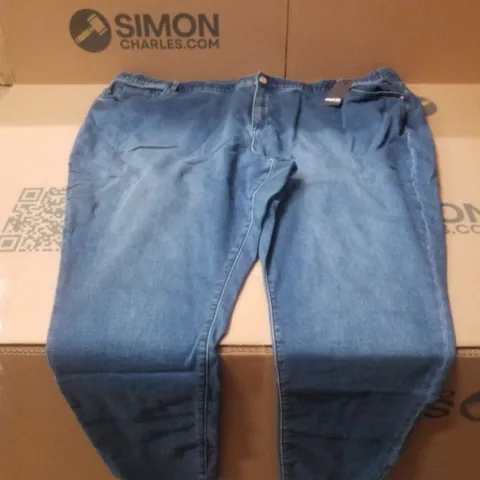 BOX CONTAINING APPROXIMATELY 9 BRAND NEW SIMPLY BE COSY MID WASH SKINNY JEANS - SIZE 32L 