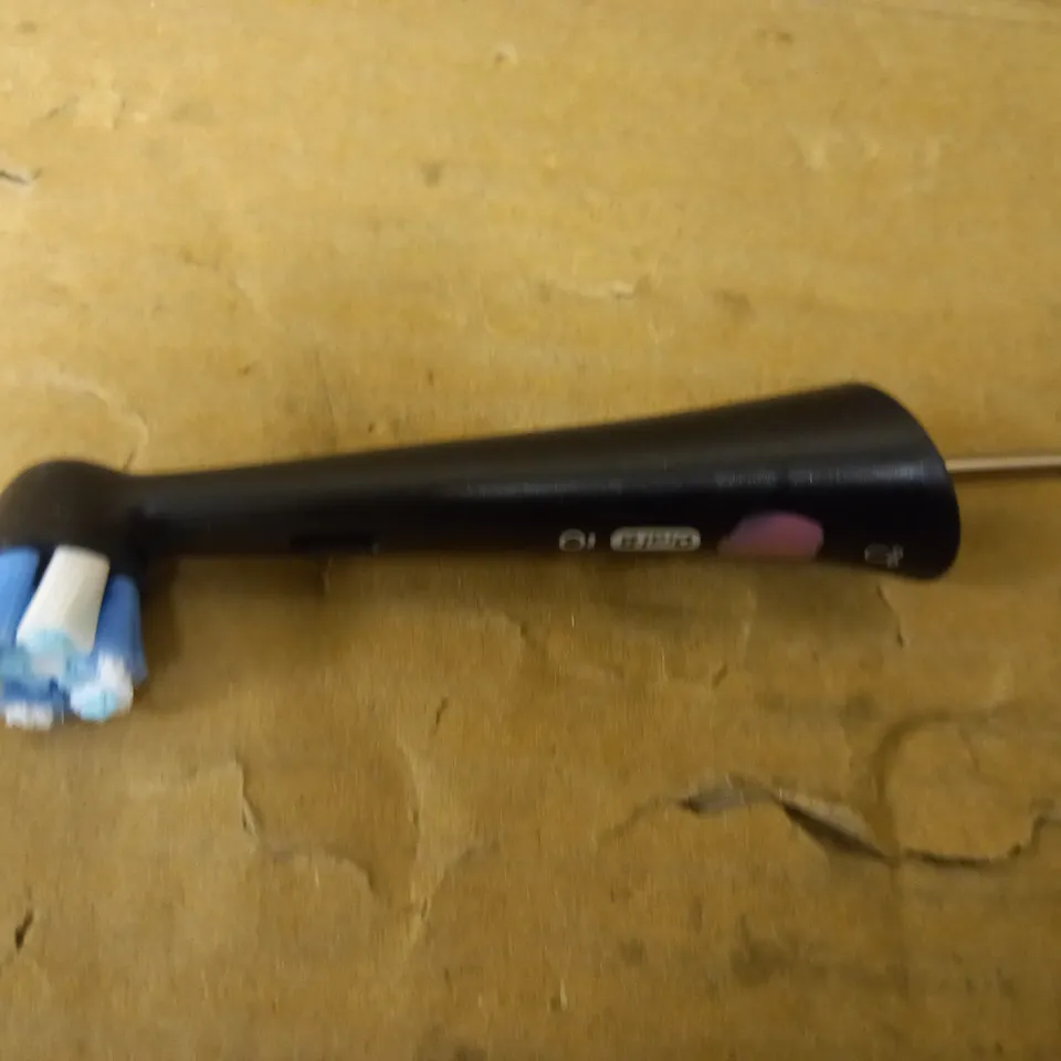 ORAL-B IO ULTIMATE CLEAN BRUSH HEAD