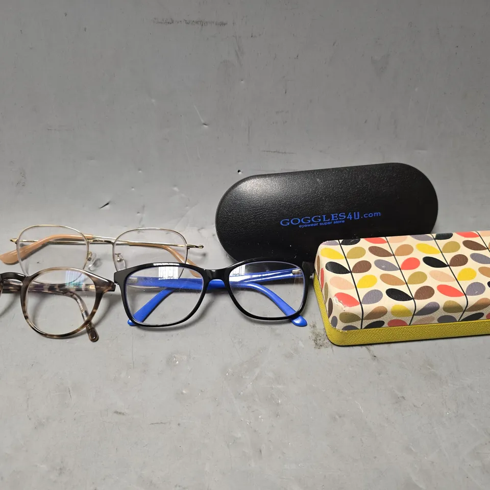 APPROXIMATELY 10 ASSORTED VISION CARE ITEMS TO INCLUDE - EYEWEAR GLASSES , CARRY CASES 