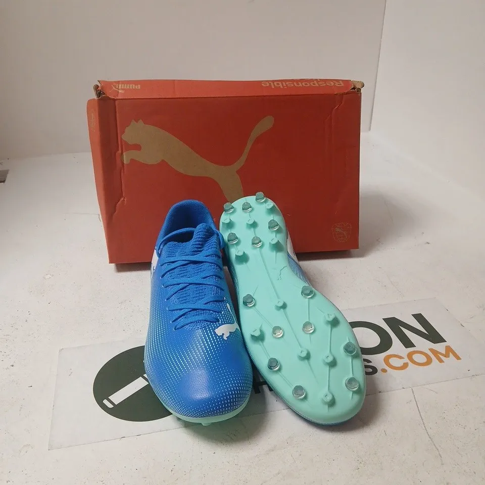 PUMA FUTURE 7 PLAY MG FOOTBALL BOOTS – HYPERLINK BLUE-MINT, UK 6.5 (EU 40)