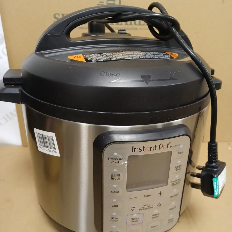 INSTA POT DUO PLUS COOKER 