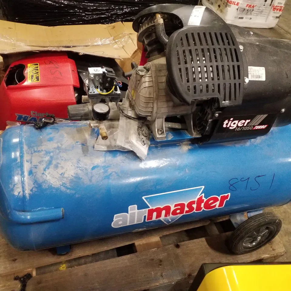 AIRMASTER TIGER 16/1050 14.5CFM 100 LITRE 3HP AIR COMPRESSOR (230V) - MAIN UNIT MISSING