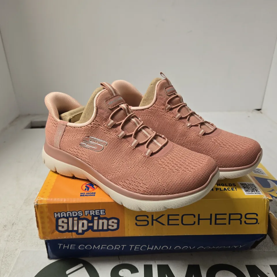 SKECHERS WOMEN'S RUST TRAINERS – UK 4 (EU 37)