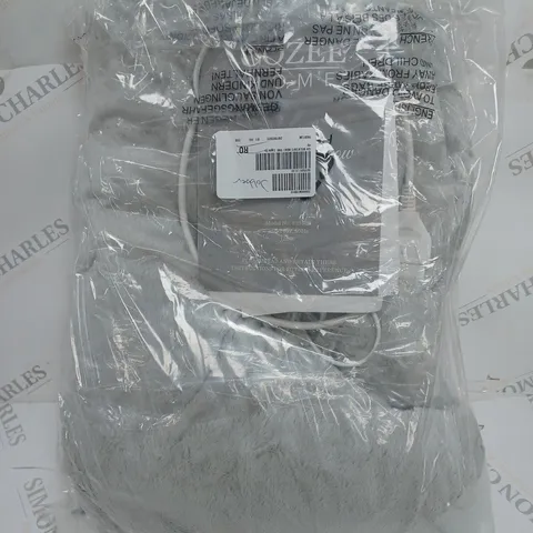 COZEE HOME HEATED BLANKET IN LIGHT GREY