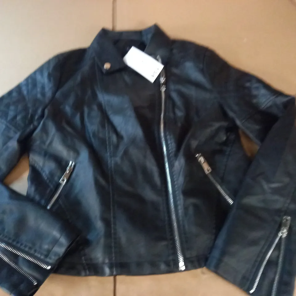 BOOHOO FAUX LEATHER BIKER JACKET IN BLACK - XL