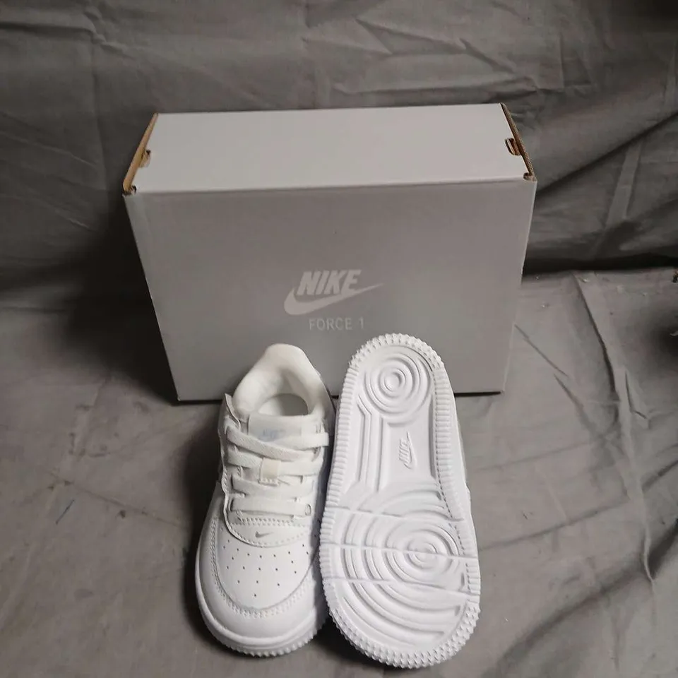 NIKE FORCE 1 WHITE KIDS TRAINERS WITH BOX - SIZE UNSPECIFIED 