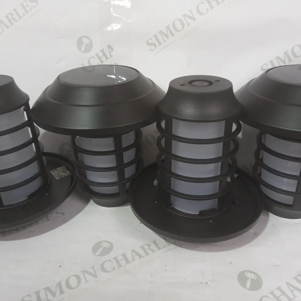 BELL & HOWELL SET OF 4 SOLAR 21 LUMENS DUAL FUNCTION FLAME/ WHITE STAKE LIGHTS