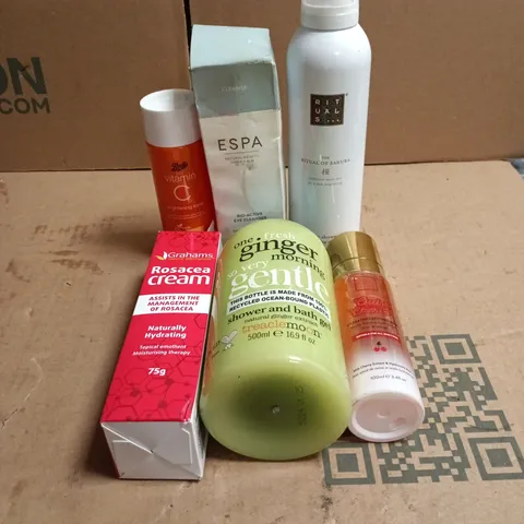 TOTE OF APPROXIMATELY 20 ASSORTED COSMETIC ITEMS TO INCLUDE RITUALS..., ESPA, BOOTS, ROSACEA CREAM, ONE FRESH GINGER MORNING, THE BEAUTY CROP ETC