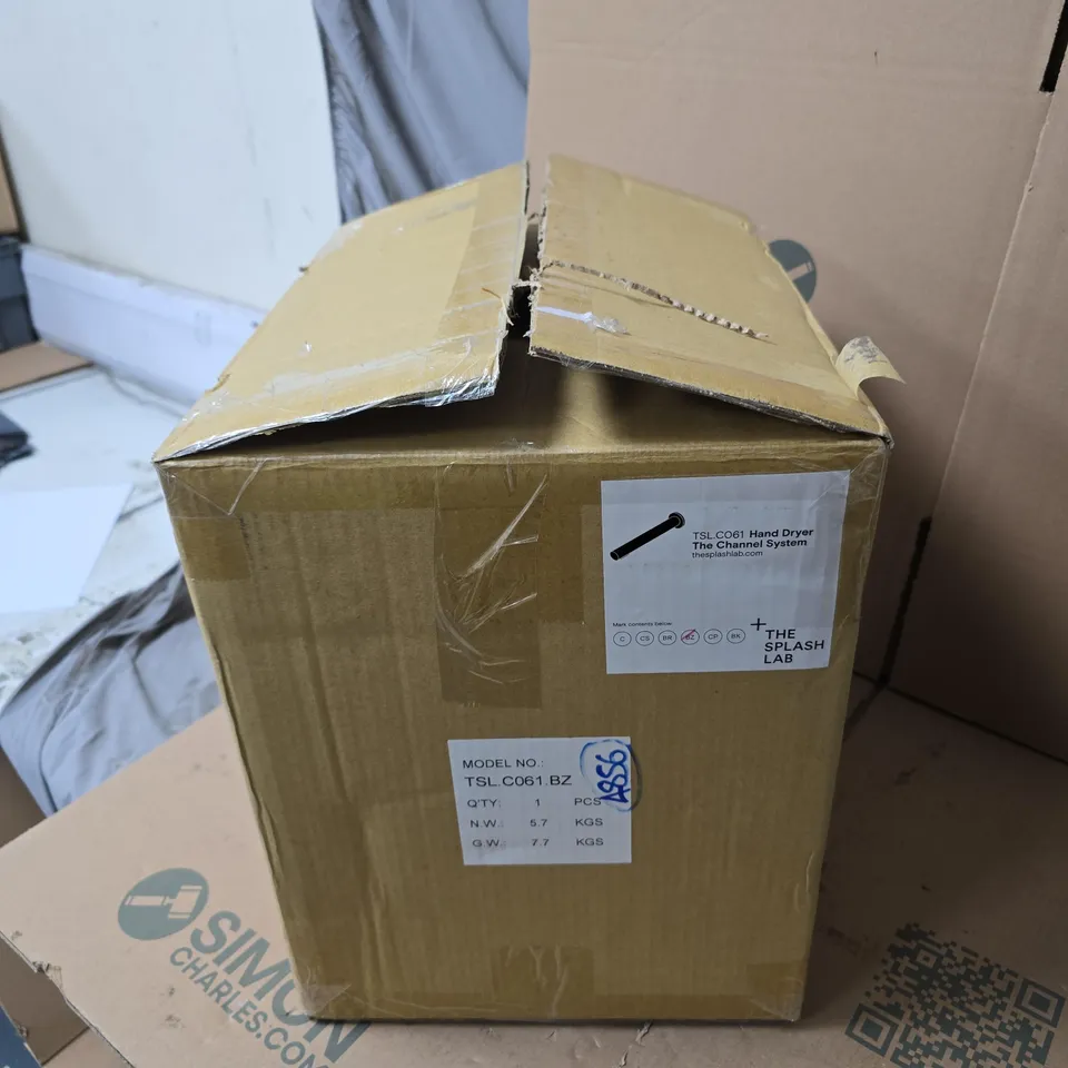 BOXED HAND DRYER THE CHANNEL SYSTEM 