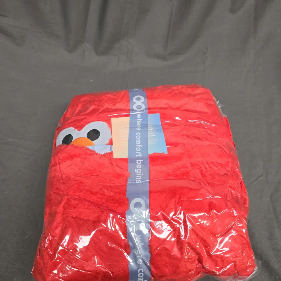 SEALED OODIE HOODED OVERSIZED BLANKET - ELMO