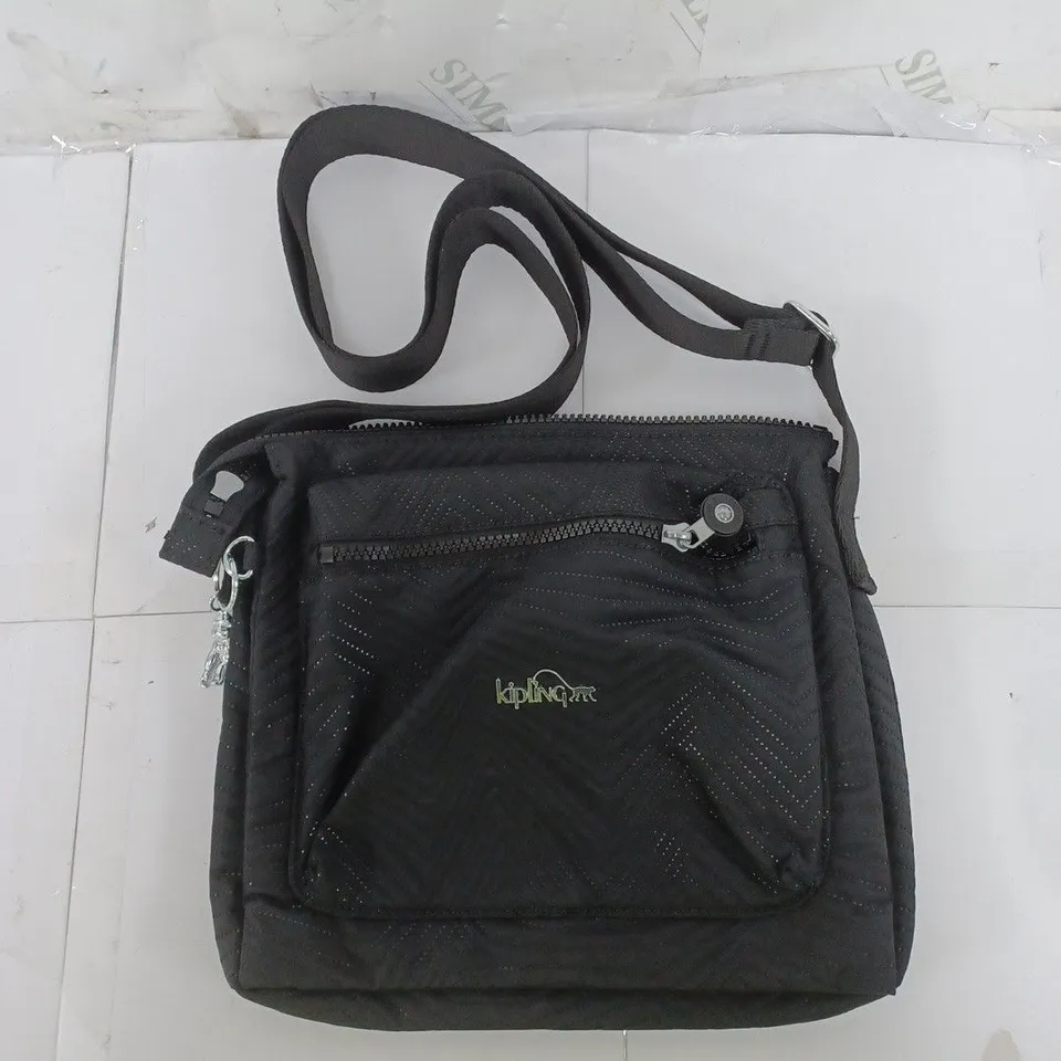 KIPLING SHOULDER BAG IN BLACK 