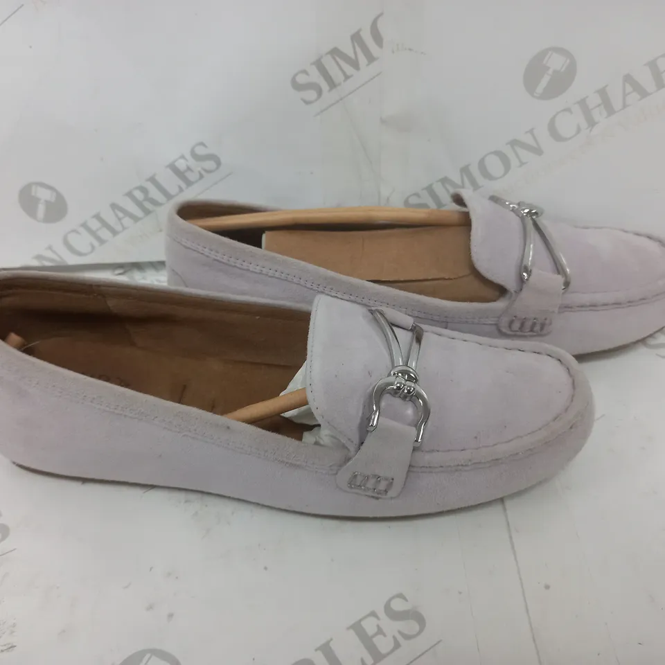BOXED NATURALIZER LAOFER LILAC SIZE 5