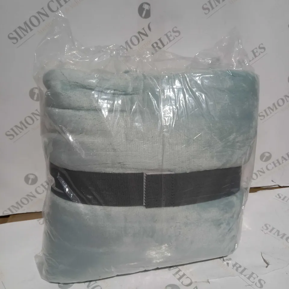 COZEE HOME SOFT BLUE THROW