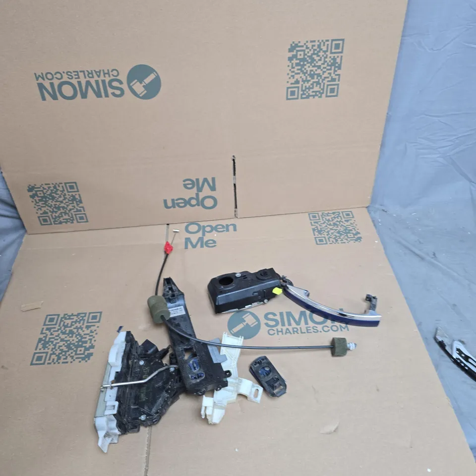 FORD INTERIOR DOOR LOCK/LATCH COMPONENTS – ASSORTED PARTS (DT3EA, 6F3D) 