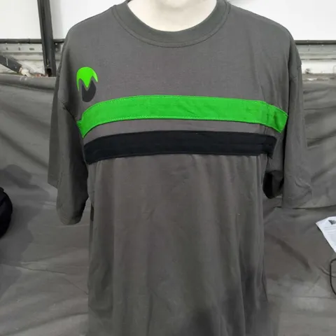 MAVER GREY CREW-NECK T-SHIRT WITH NEON GREEN STRIPE SIZE L