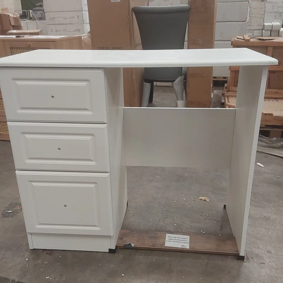 PEMBROKE WHITE 3 DRAWER SINGLE DRESSING TABLE