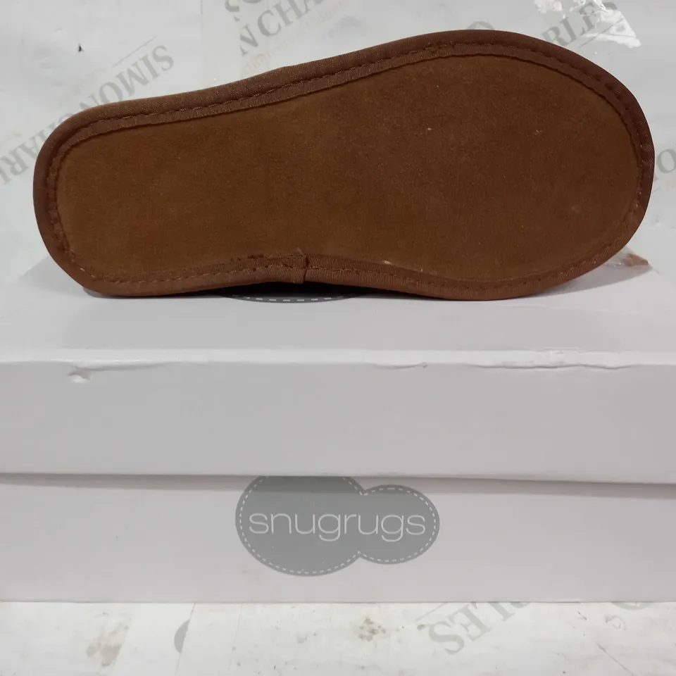 BOXED PAIR OF SNUGRUGS FAUR FUR LINED SLIPPERS IN BROWN UK SIZE 6